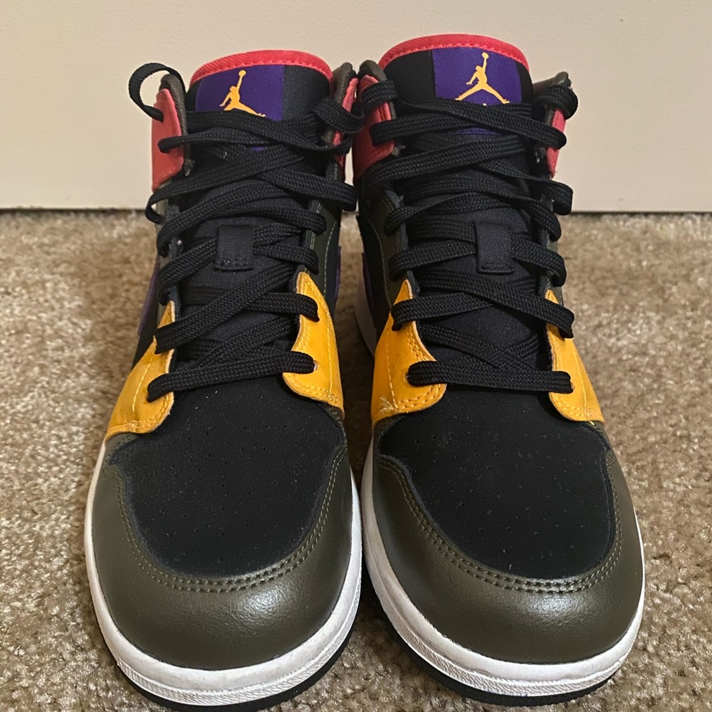 Multicolored Jordan 1 mid size 7